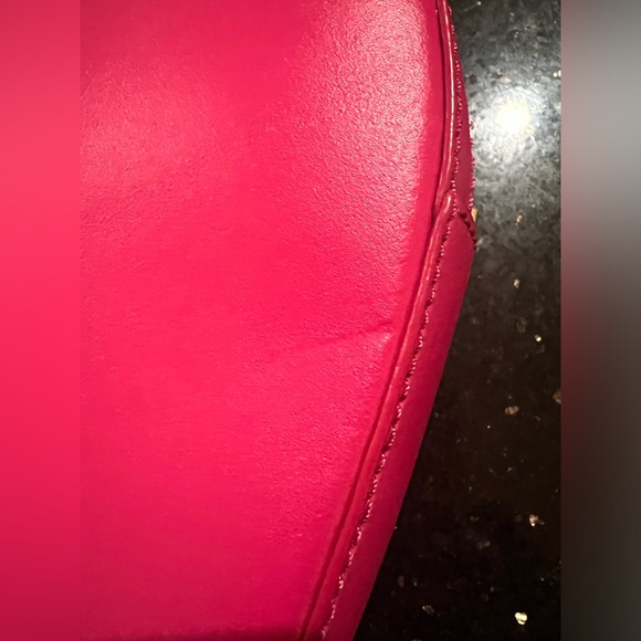 NWOT Kate Spade Pink Heart Shaped Flirt Crossbody handbag with removable strap - Picture 12 of 14